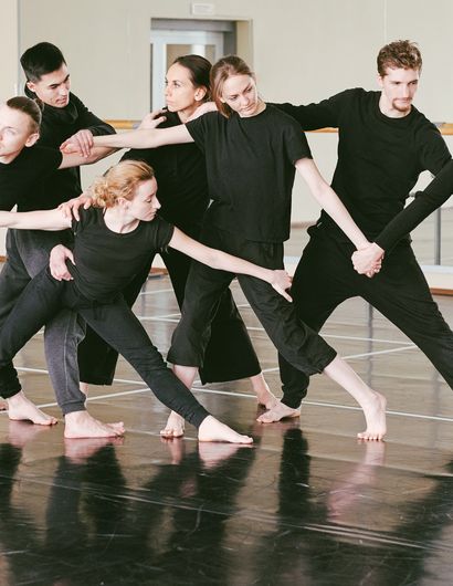 Tänzerinnen und Tänzer