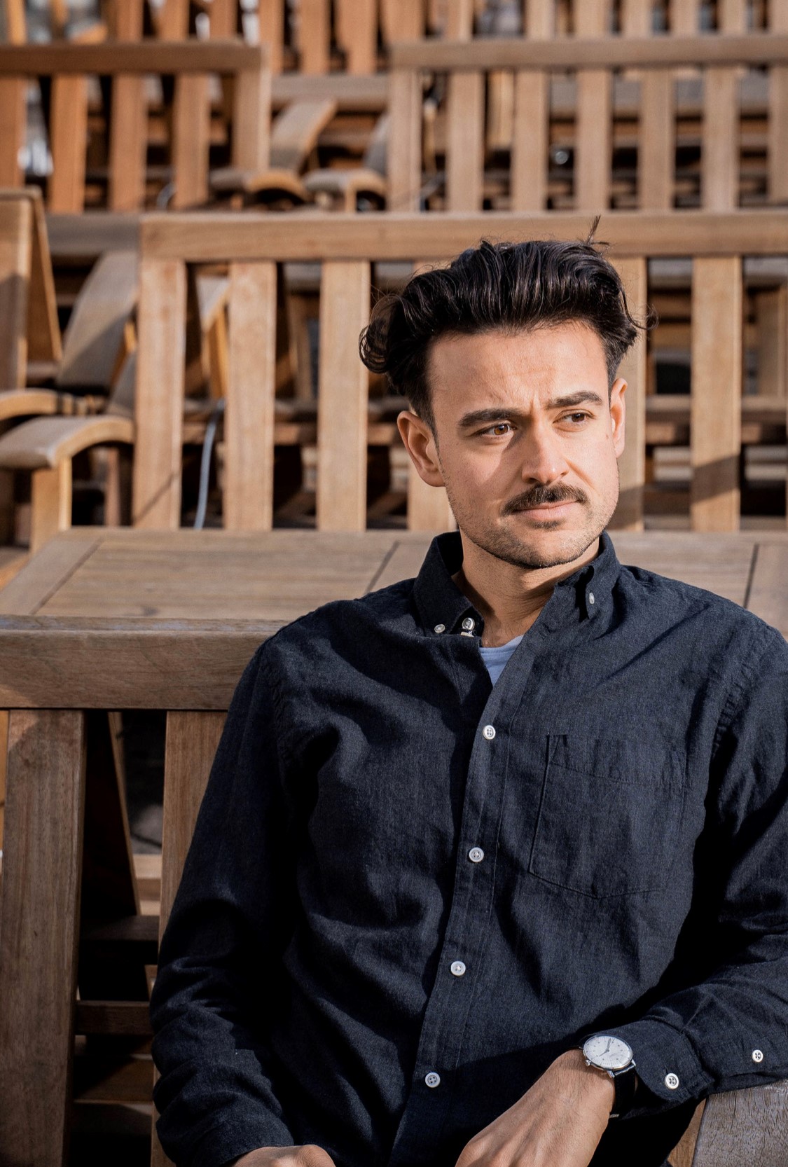 Portraitfoto von Sascha Vajnstajn